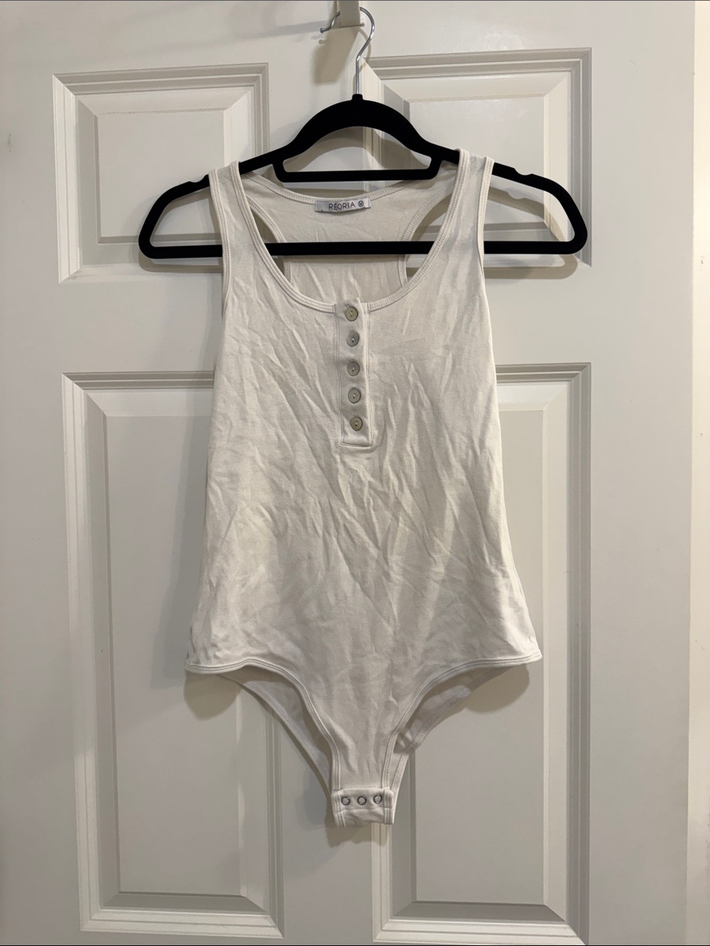 ReoRia White Ribbed Henley Snap-Front Bodysuit